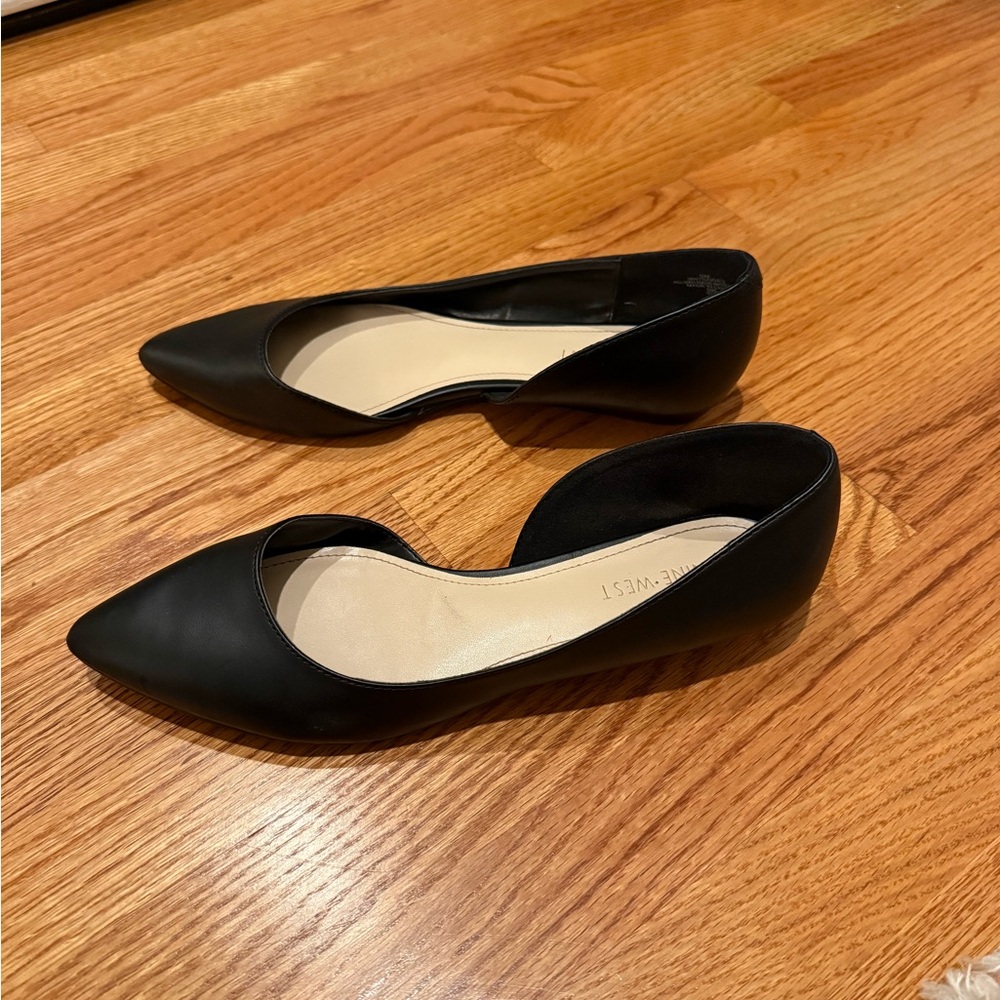 Lightly Worn Black Nine West Flats